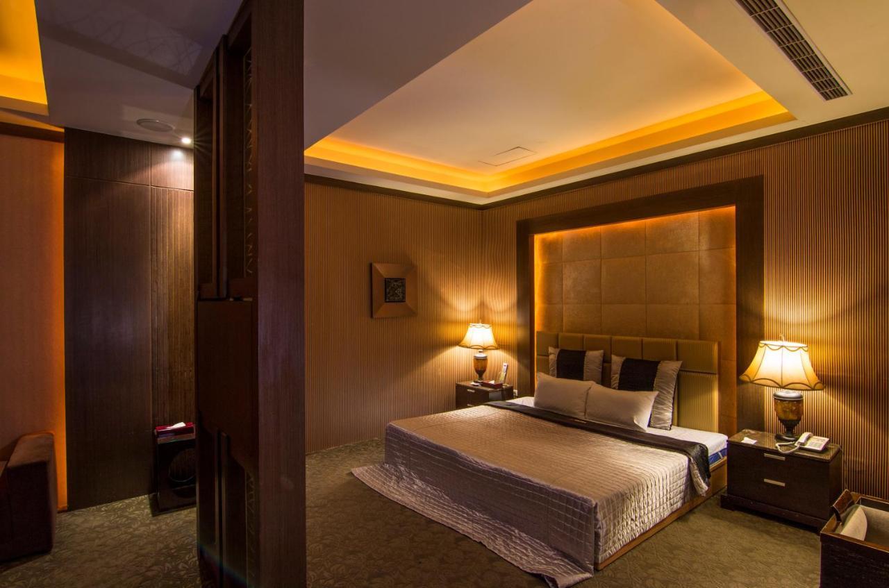 Gold Sand Motel Shulin Eksteriør billede